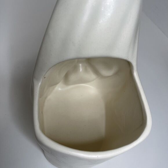 Vintage Haegar Praying Madonna Ceramic planter Made In U.S.A - Picture 6 of 14